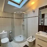 別荘 Charming House With Balcony And Garden *