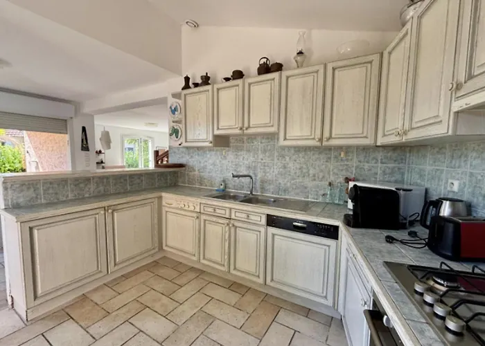 Holiday home Charming House With Balcony And Garden *