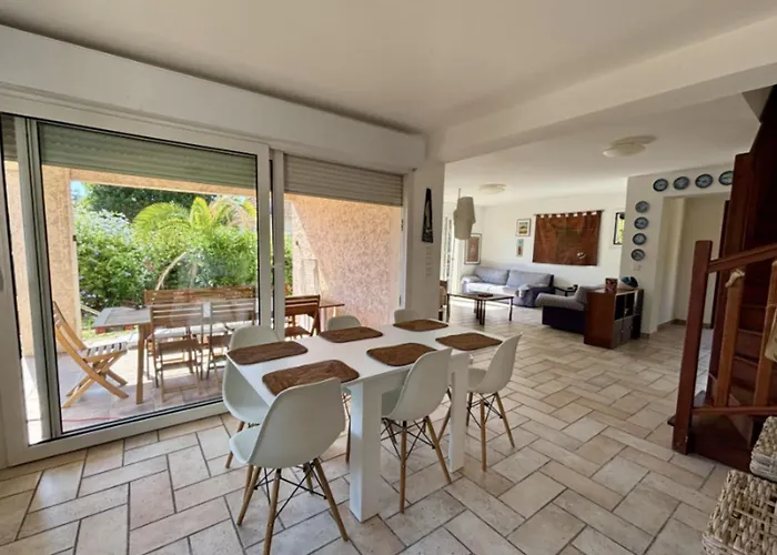 Charming House With Balcony And Garden Holiday home